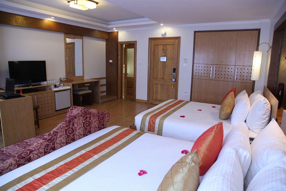 Eliana Ruby Hotel & Travel هانوي المظهر الخارجي الصورة