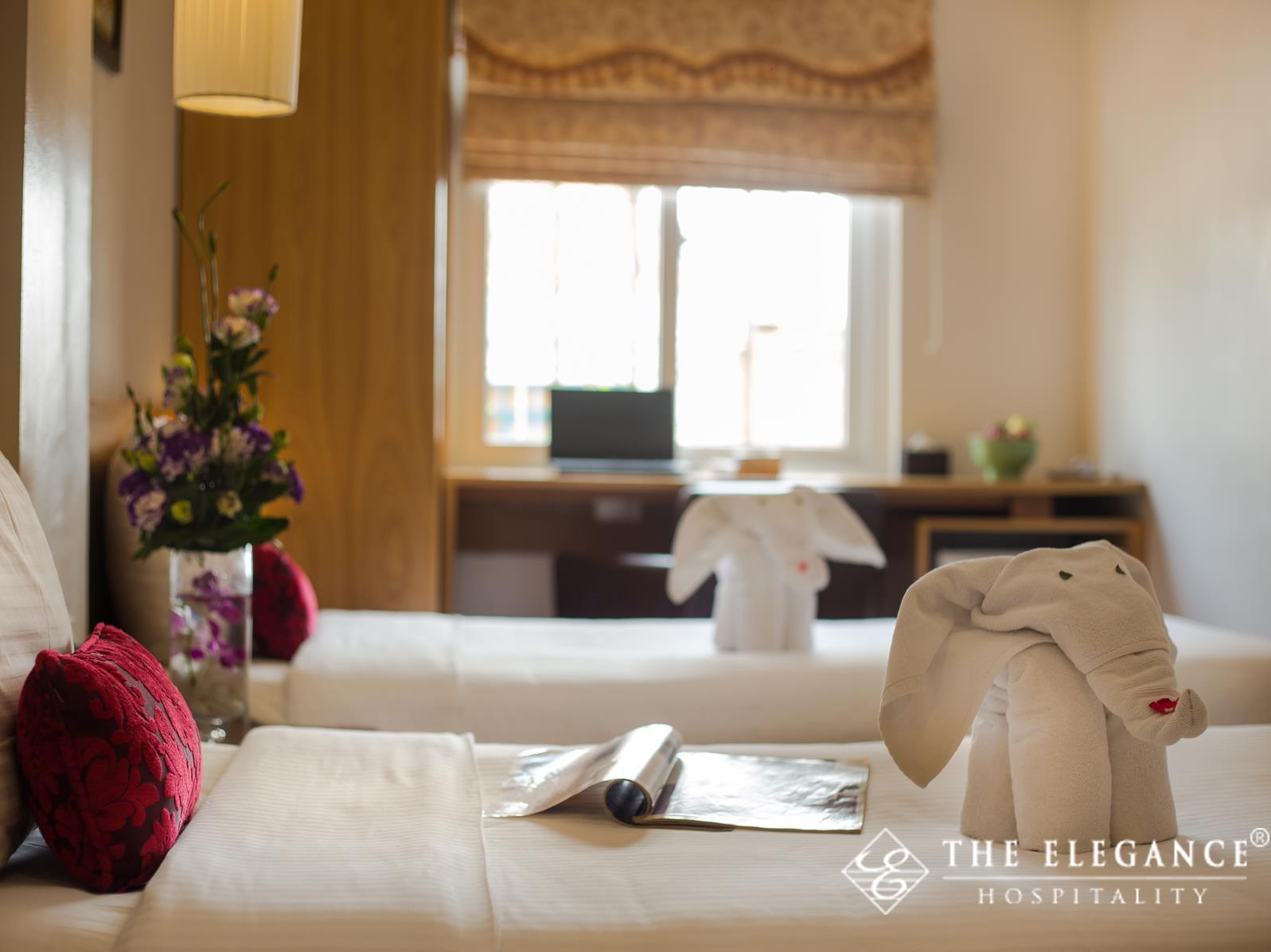 Eliana Ruby Hotel & Travel هانوي المظهر الخارجي الصورة