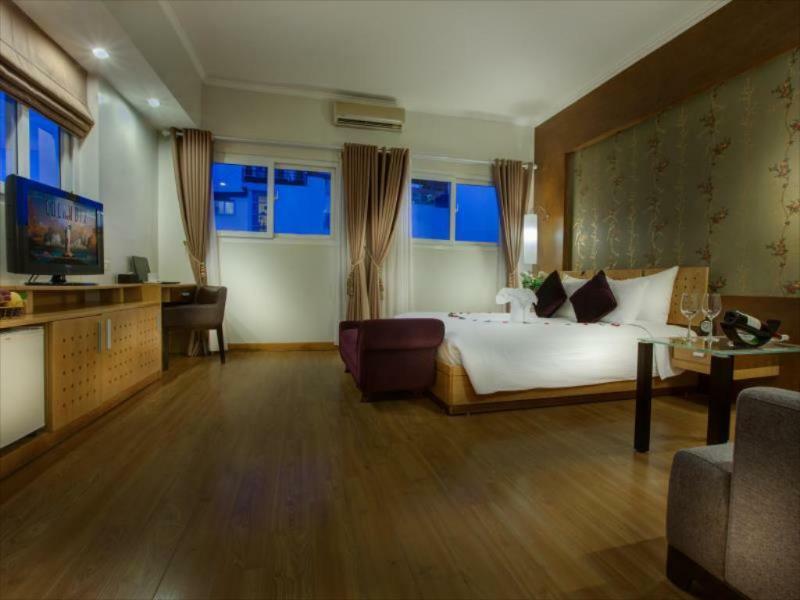 Eliana Ruby Hotel & Travel هانوي المظهر الخارجي الصورة