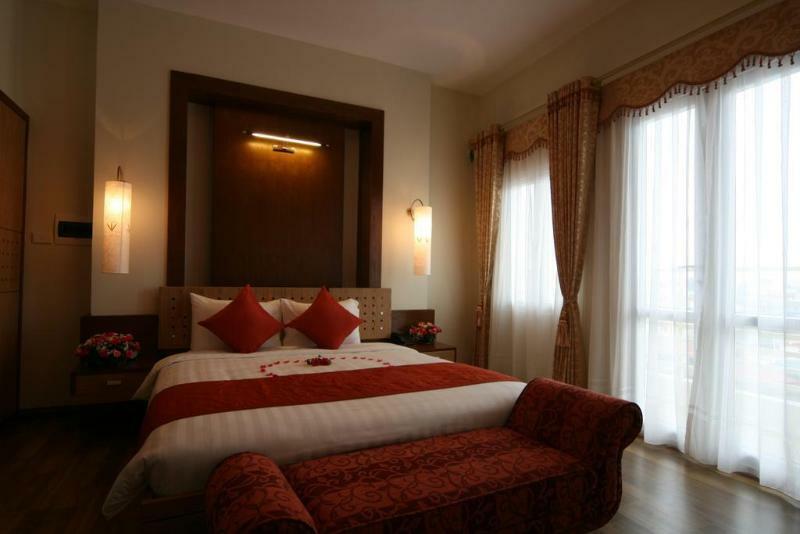 Eliana Ruby Hotel & Travel هانوي المظهر الخارجي الصورة